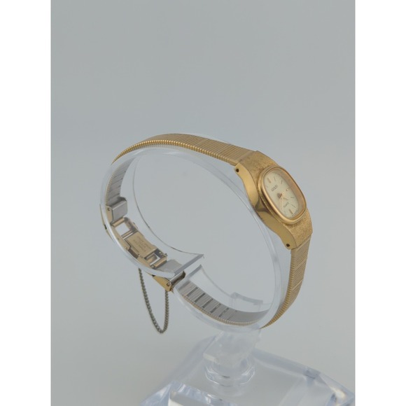 Vtg Adolfo by Gruen 262-V238 Womens 18mm Gold Tone Watch - New Battery - Picture 3 of 6